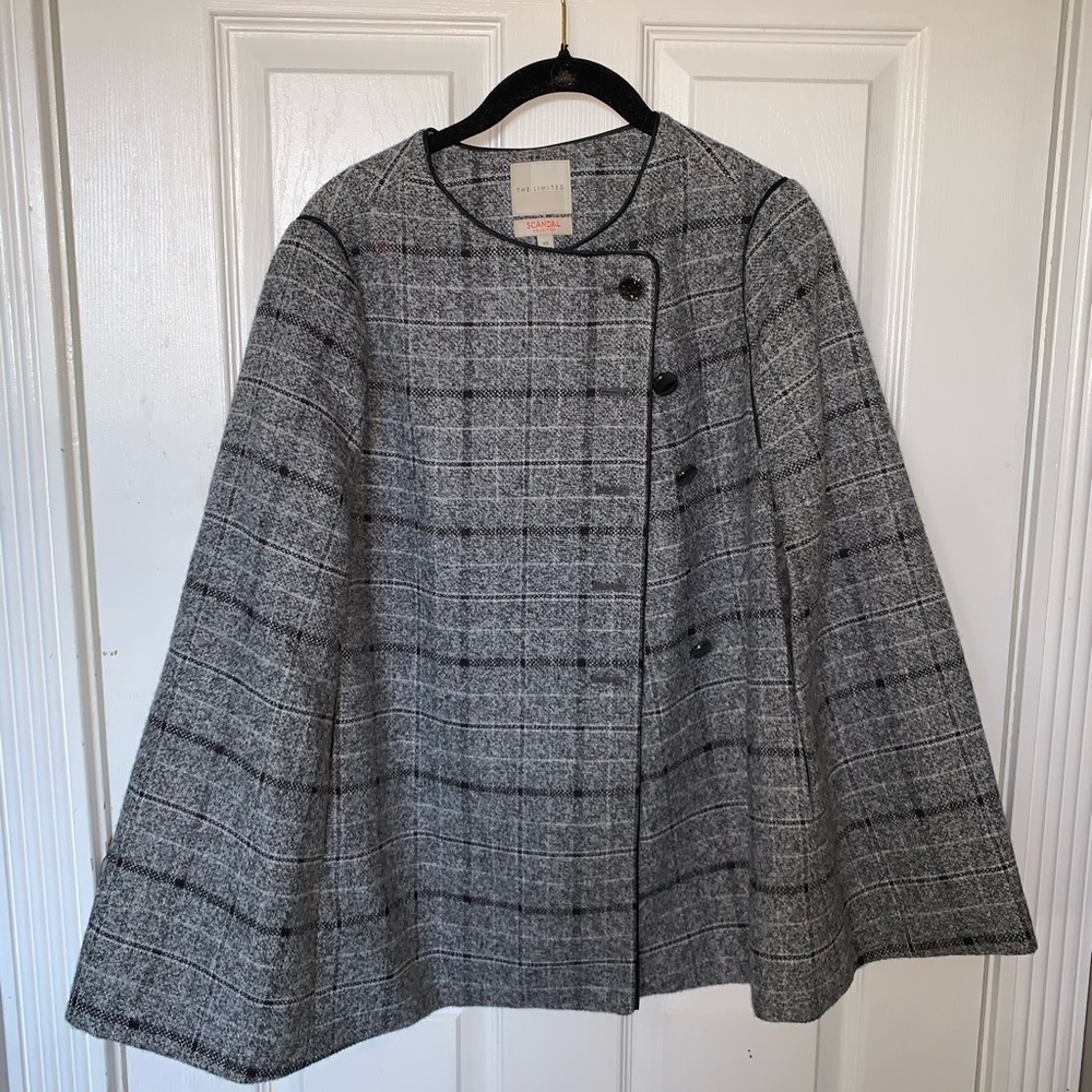 The Limited Scandal Cape